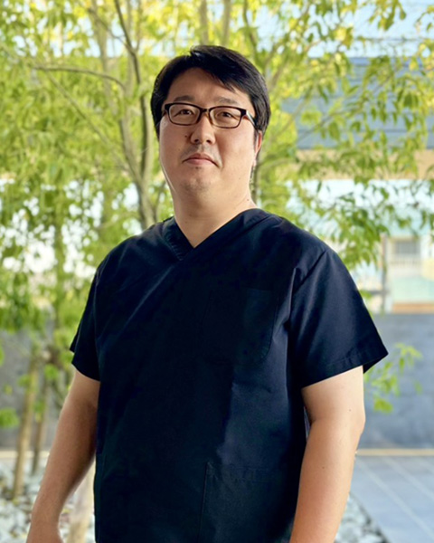医師　井上 和彦